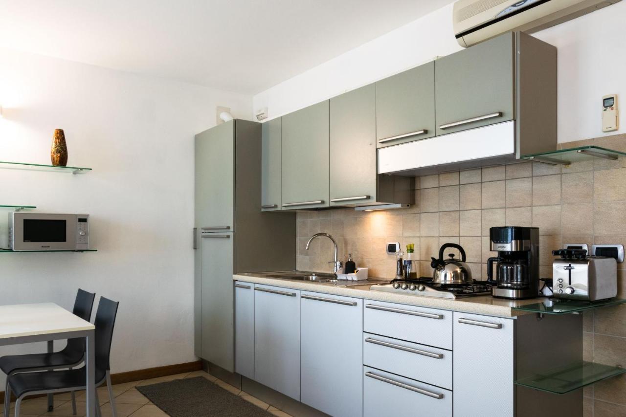 Riva Central Apartment - Free Parking エクステリア 写真